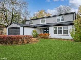 3724 Maple Leaf Dr, Glenview, IL 60026
