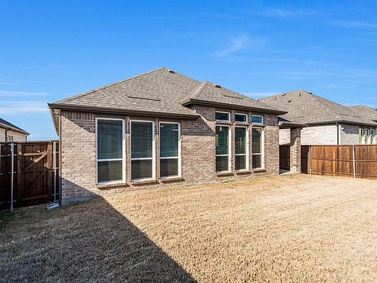 3304 Lake Palestine Rd — Photo 20