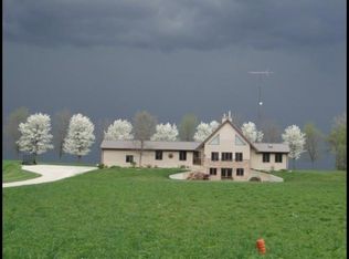 2437 N 1480 East Rd, Ashkum, IL 60911