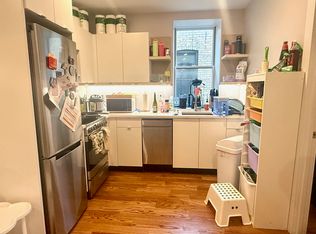 996 Carroll St APT 2R, Brooklyn, NY 11225
