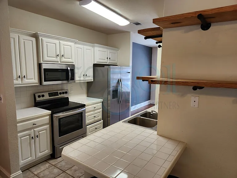 7104 Ohio St #1 — Photo 13