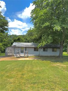 13332 E Sunrise Lake Dr, De Soto, MO, 63020
