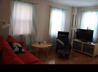 152 Spring St #1, Cambridge, MA 02141