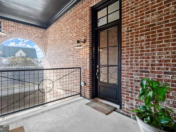 1459 Village Park Ct, Atlanta, GA 30319