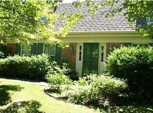 8405 Holly Ct, Evansville, IN