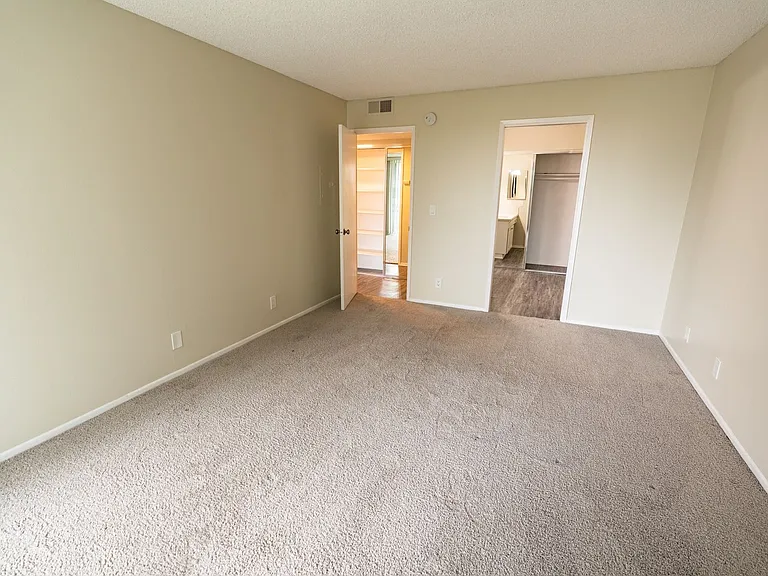 4200 Harbor Blvd — Photo 46