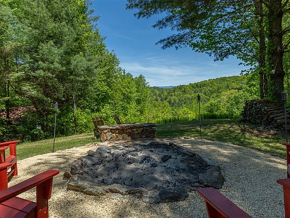 30th image of 321 Woods Mountain Trail