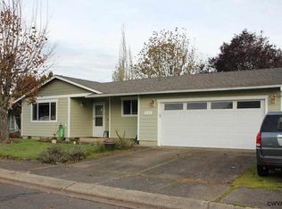 3328 Columbine St, Lebanon, OR 97355