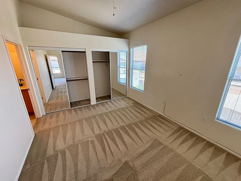 2305 W Horizon Ridge Pkwy #2324 — Photo 14