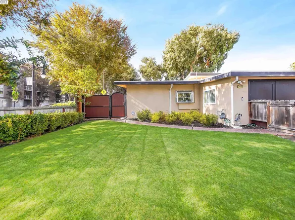2405 Gonzaga St, East Palo Alto, CA 94303