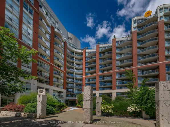 550 Queens Quay W #707, Toronto, ON M5V 3M8