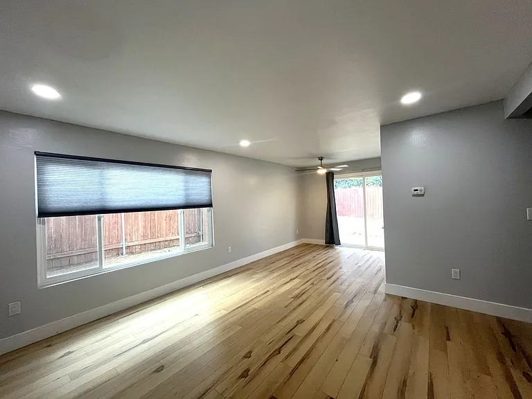 RV T 1708 — Photo 13