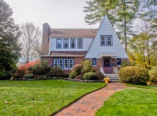 83 Upper Beverly Hls, West Springfield, MA 01089