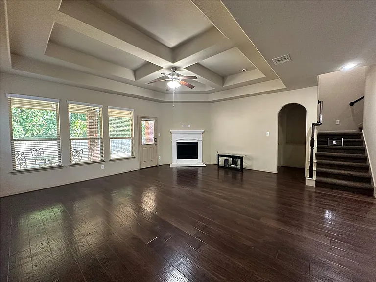 2423 Garden Shadow Dr — Photo 9