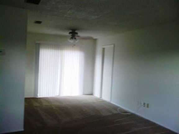 4th image of 1461 SE Belcrest St