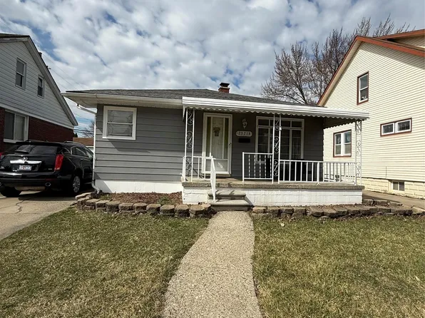 23713 Piper Ave, Eastpointe, MI 48021