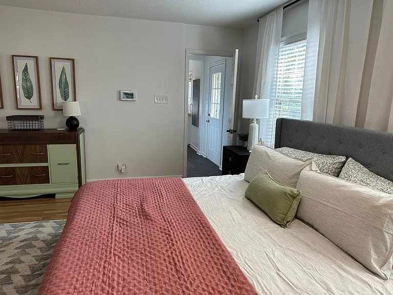 6401 Longwood Rd — Photo 11