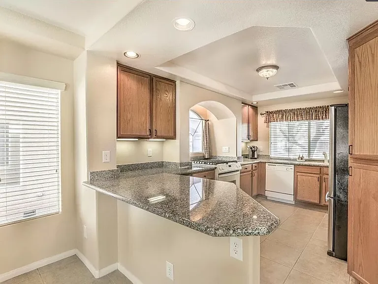 10595 Salmon Leap St — Photo 47