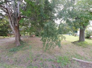 1815 W Rotary Dr, High Point, NC 27262