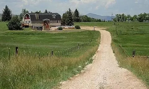 4924 W County Road 4 — Photo 2