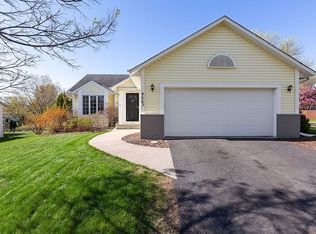 9063 Glacier Rd, Woodbury, MN 55125