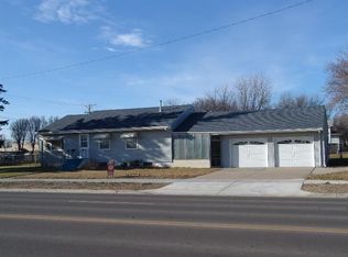 425 Lincoln Ave SW, Huron, SD 57350