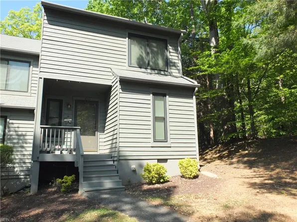 9747 Groundhog Dr, North Chesterfield, VA 23235
