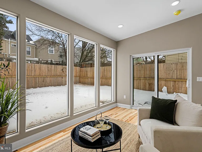 4717 Almond St #19 — Photo 16