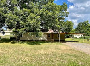 10935 S Main St, New London, TX 75682