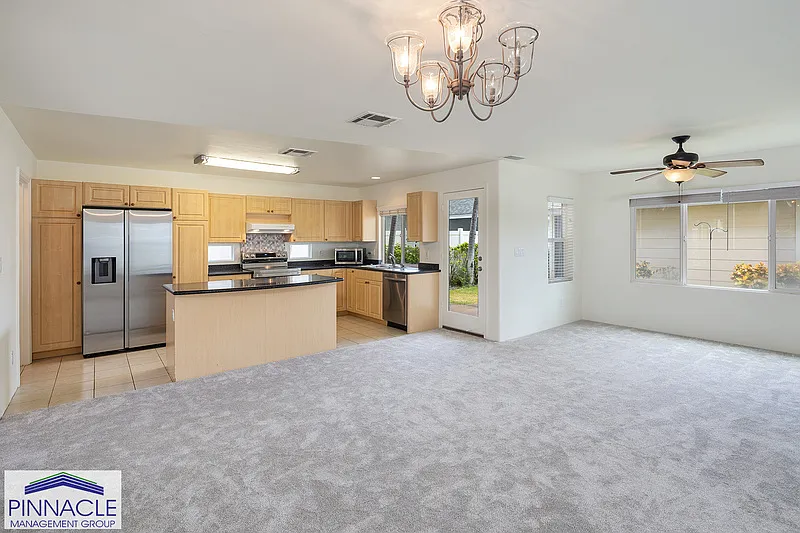 4 bed, 2.5 bath, 1803 sqft, $3,895 — Photo 3