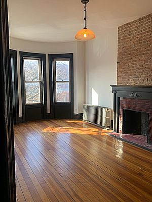 3rd image of 943 E 156th St #3