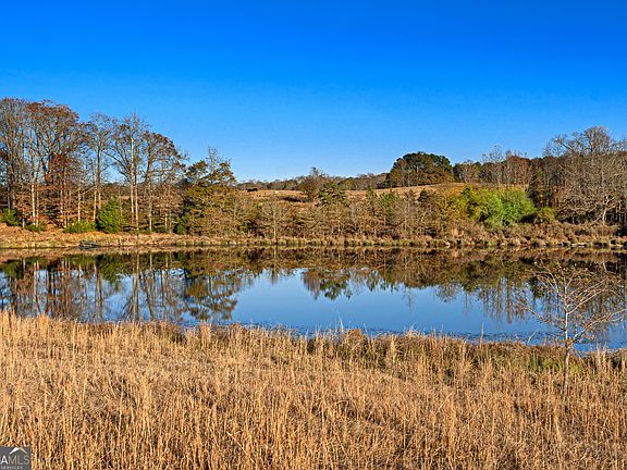 5th image of 14 Legacy View