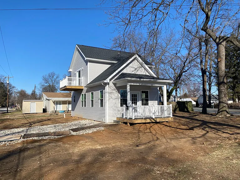 1601 Shore Rd — Photo 1