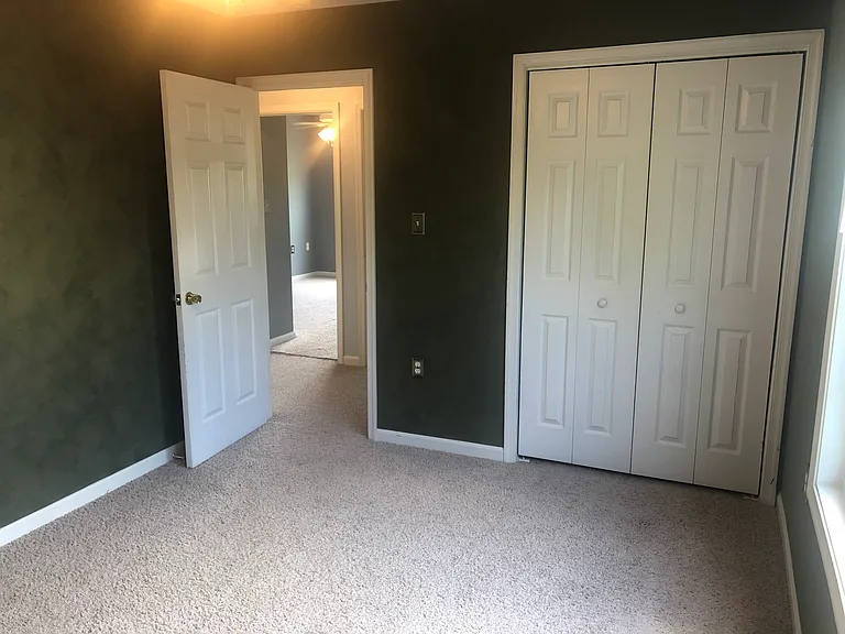 108 Suffolk Cir — Photo 13