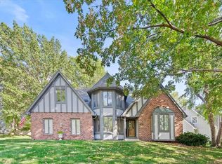11551 Hardy St, Overland Park, KS 66210