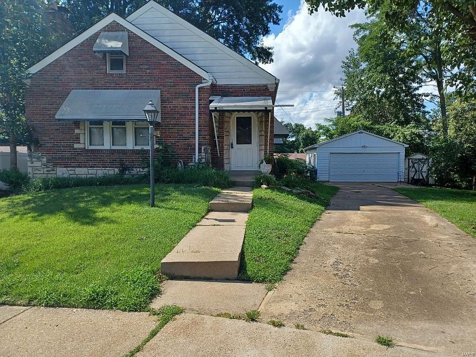 1st image of 605 Boenecke Ct