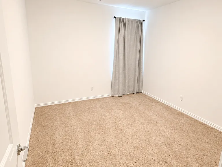 5114 Bancroft Dr — Photo 10