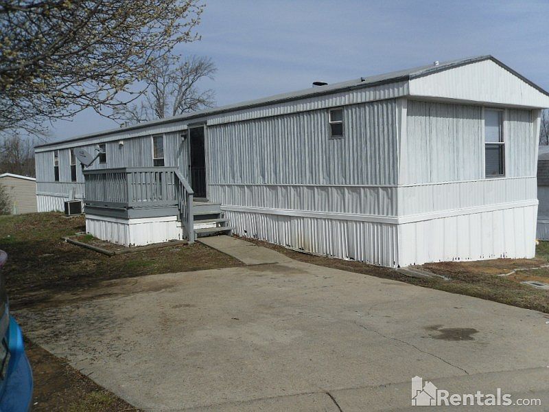 1st image of 809 Ray Krebbs Dr