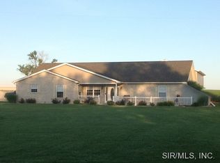1801 Rock Crusher Rd, Staunton, IL 62088