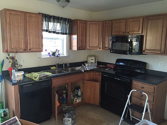4th image of 275 Cypress St