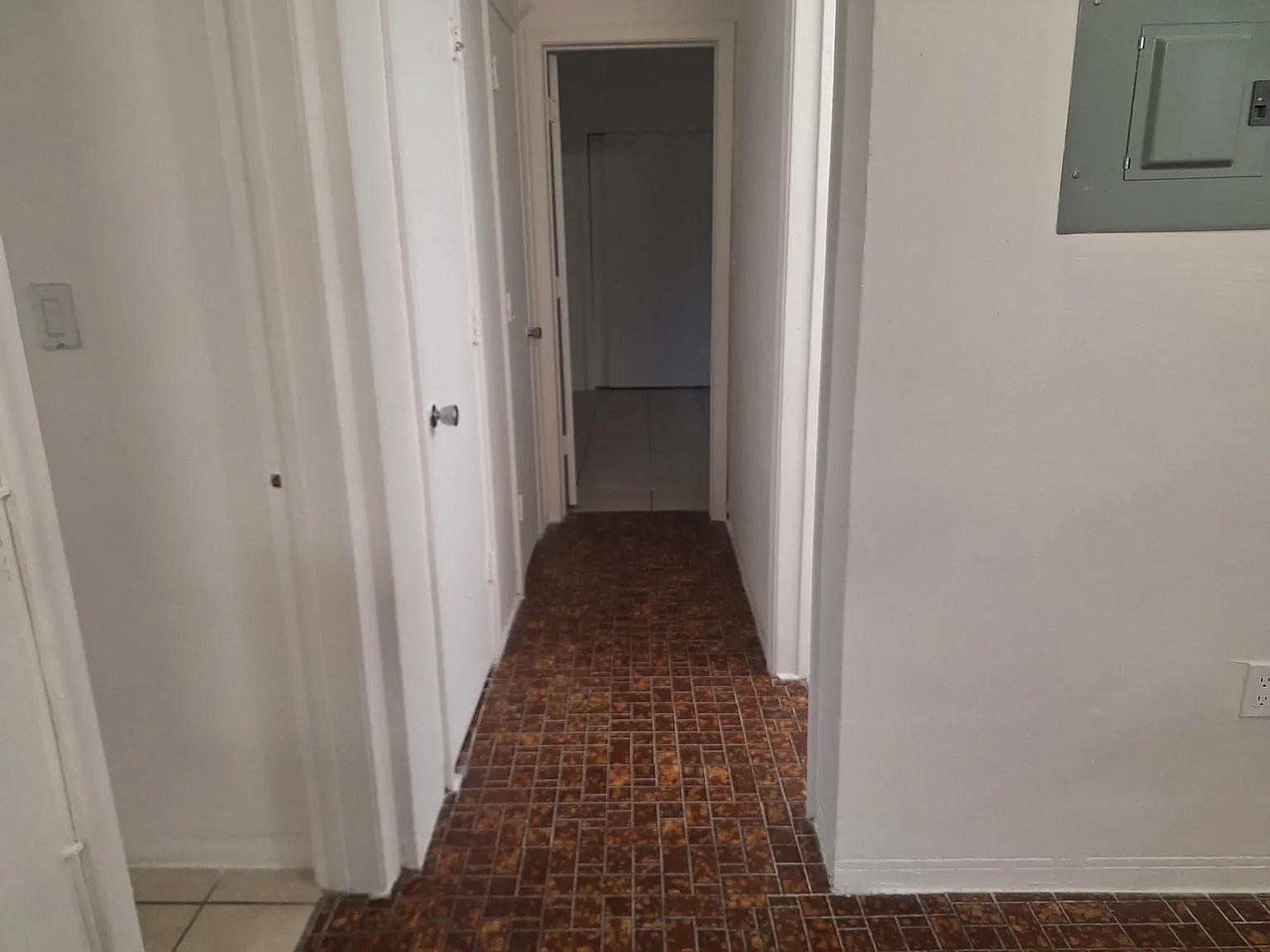 2 bed, 600 sqft, $1,600 — Photo 3
