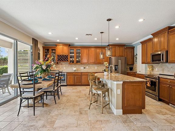 3rd image of 11818 FIORE DRIVE
