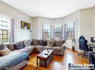 1 Gloucester St #10, Boston, MA 02115
