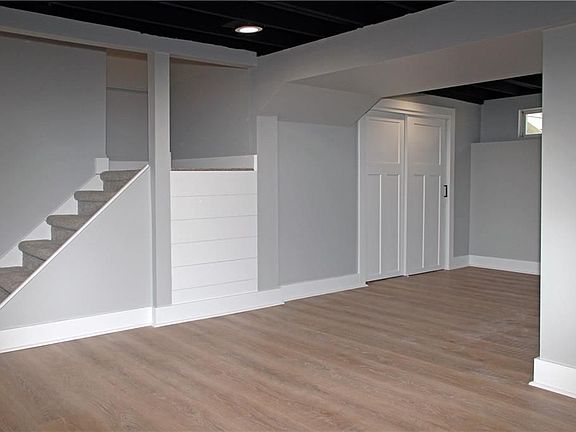 4th image of 6803 Jayhawk Cir