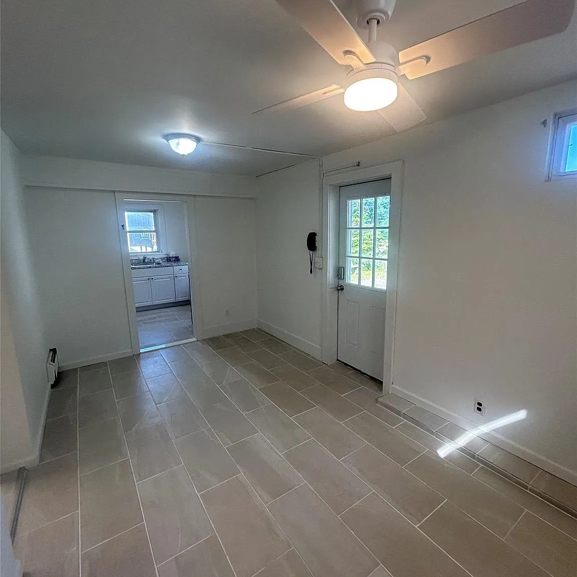 Studio, 1.0 bath, 550 sqft, $2,100 — Photo 4