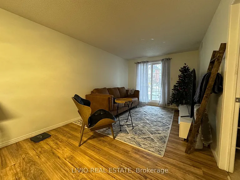 33 Petra Way #1 — Photo 9