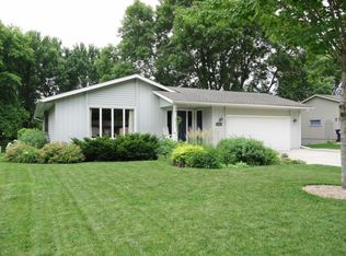 505 Loomis Ct, Northfield, MN 55057