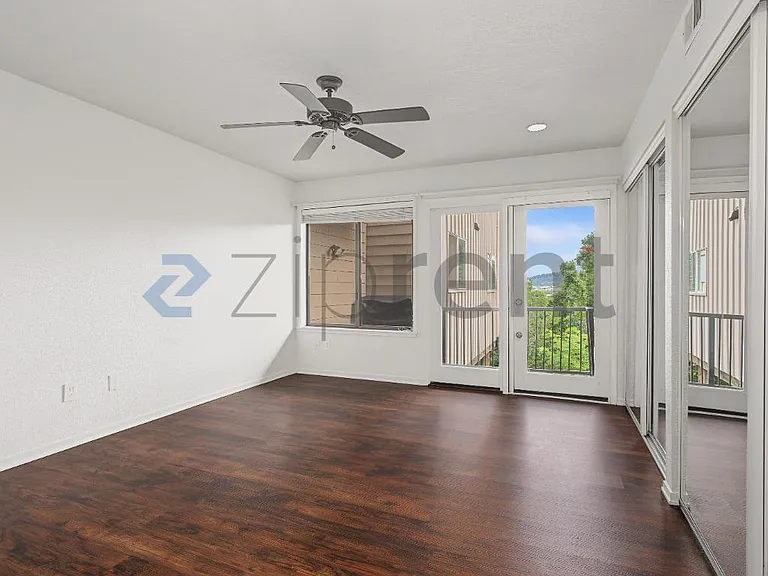 7501 N Edgewater Ave — Photo 17