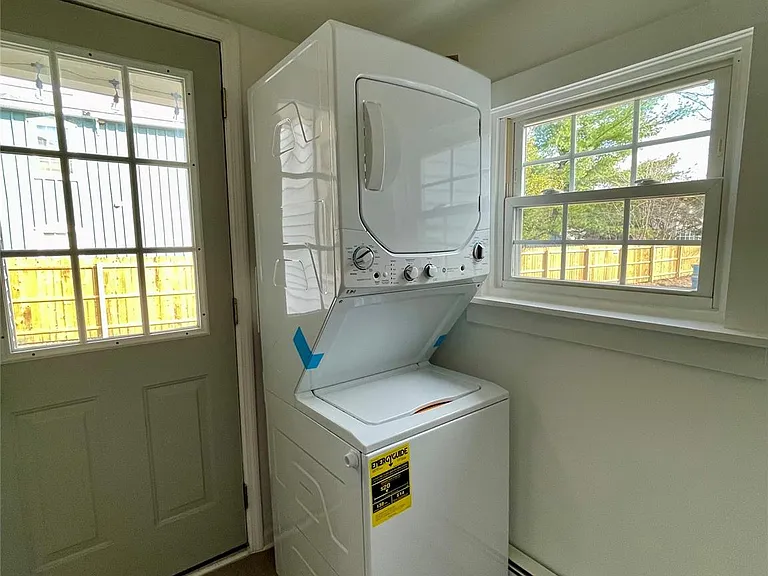 46 E Market St — Photo 17