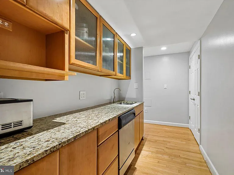 676 Old Hunt Way — Photo 51